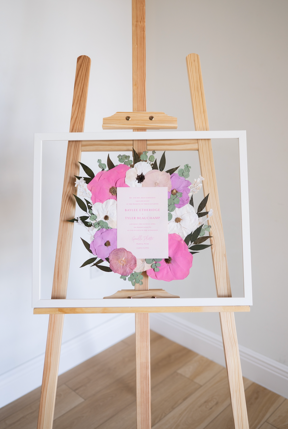 16 x 20 Invitation Frame